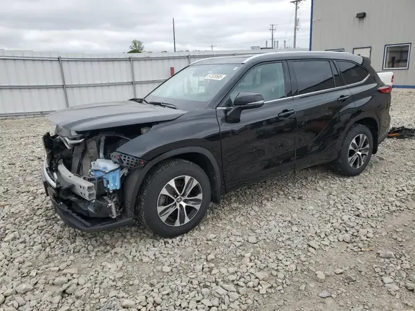 5TDGZRBH6NS175420 2022 TOYOTA HIGHLANDER - Image 1