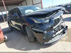 5TDGZRBH6NS183839 2022 TOYOTA HIGHLANDER