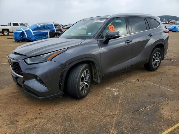 5TDGZRBH6NS189446 2022 TOYOTA HIGHLANDER - Image 1