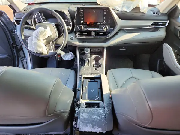 5TDGZRBH6NS204379 2022 TOYOTA HIGHLANDER - Image 8