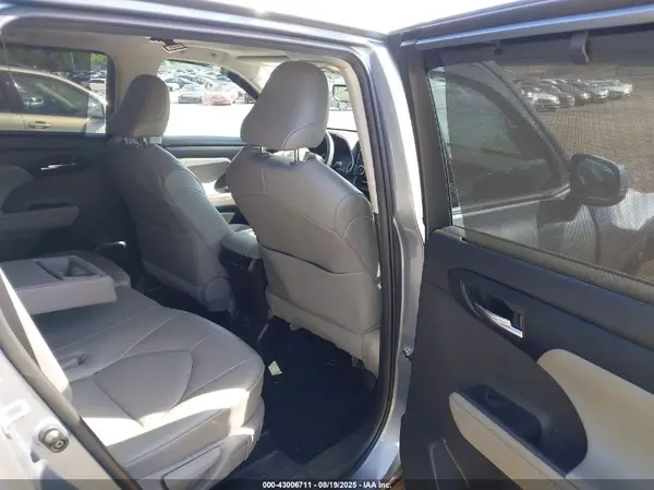 5TDGZRBH6NS205855 2022 TOYOTA HIGHLANDER - Image 8