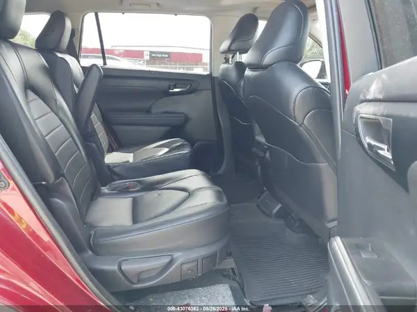5TDGZRBH6NS207234 2022 TOYOTA HIGHLANDER - Image 8