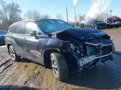 5TDGZRBH6NS207251 2022 TOYOTA HIGHLANDER