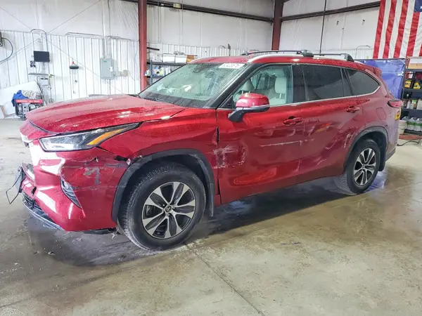 5TDGZRBH6NS224048 2022 TOYOTA HIGHLANDER - Image 1