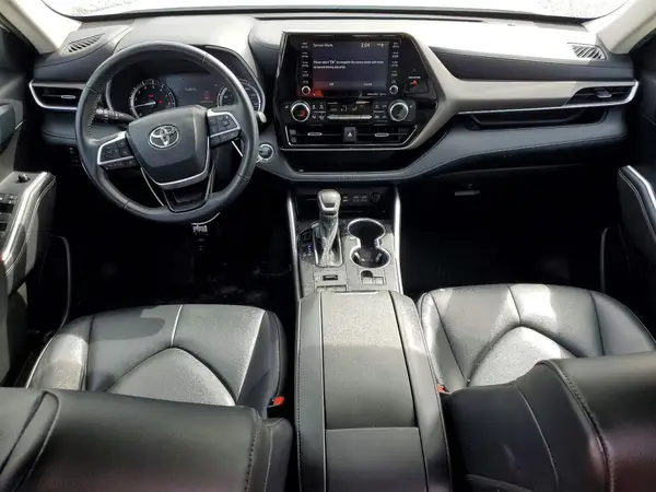 5TDGZRBH6NS232327 2022 TOYOTA HIGHLANDER - Image 8