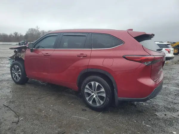 5TDGZRBH6NS236913 2022 TOYOTA HIGHLANDER - Image 2