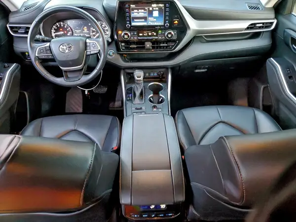 5TDGZRBH6NS582377 2022 TOYOTA HIGHLANDER - Image 8