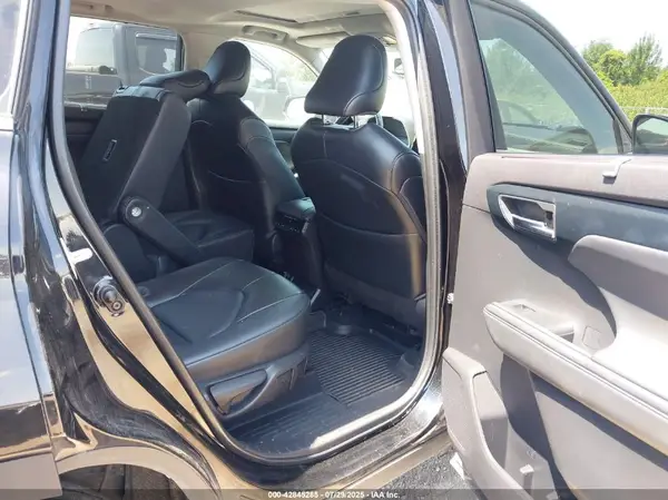 5TDGZRBH6NS583030 2022 TOYOTA HIGHLANDER - Image 8