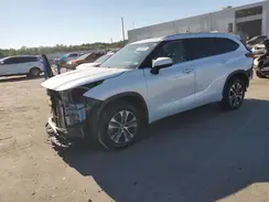 5TDGZRBH6NS594903 2022 TOYOTA HIGHLANDER