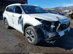 5TDGZRBH6NS596795 2022 TOYOTA HIGHLANDER