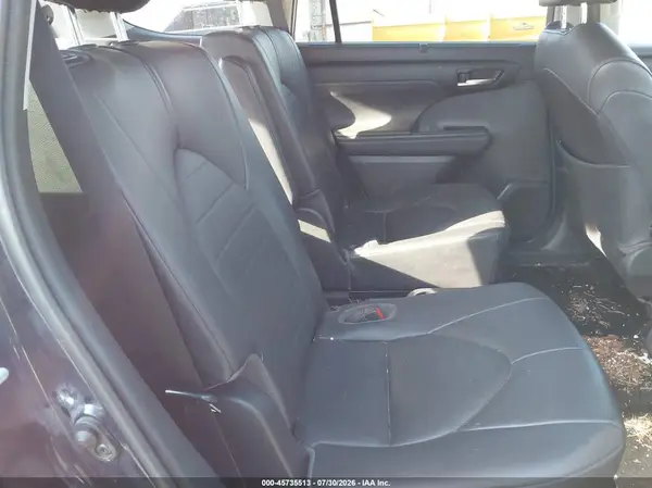 5TDGZRBH7LS008609 2020 TOYOTA HIGHLANDER - Image 8