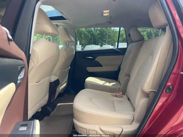 5TDGZRBH7LS030190 2020 TOYOTA HIGHLANDER - Image 8