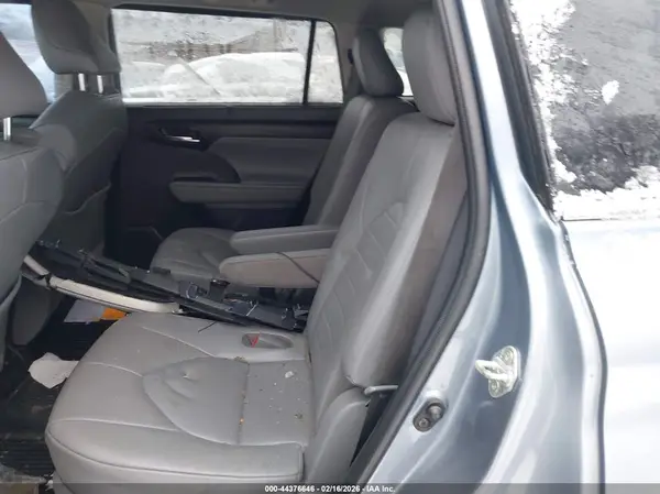 5TDGZRBH7LS036894 2020 TOYOTA HIGHLANDER - Image 8