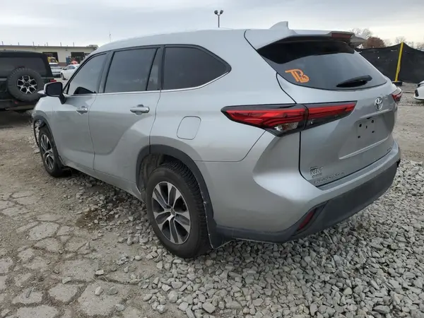 5TDGZRBH7LS046440 2020 TOYOTA HIGHLANDER - Image 2
