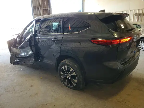 5TDGZRBH7LS509788 2020 TOYOTA HIGHLANDER - Image 2
