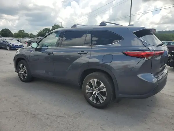 5TDGZRBH7LS515056 2020 TOYOTA HIGHLANDER - Image 2