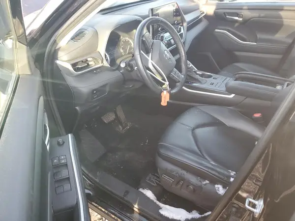 5TDGZRBH7MS058637 2021 TOYOTA HIGHLANDER - Image 8