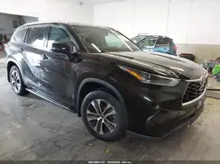5TDGZRBH7MS068164 2021 TOYOTA HIGHLANDER