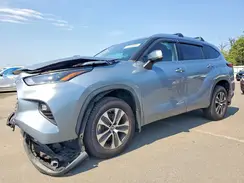5TDGZRBH7MS078242 2021 TOYOTA HIGHLANDER
