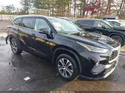 5TDGZRBH7MS083490 2021 TOYOTA HIGHLANDER