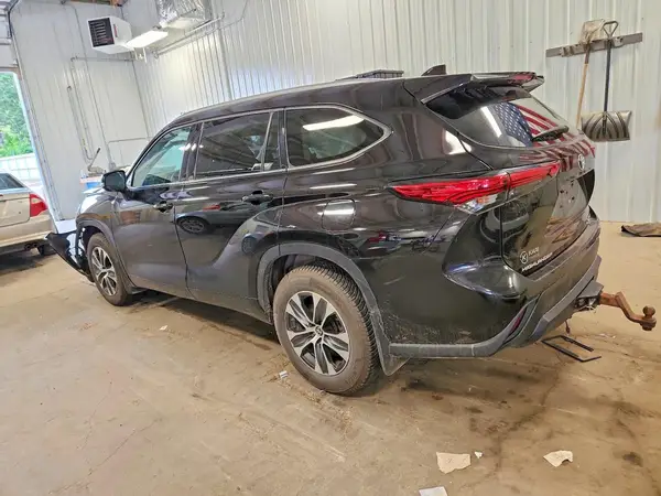 5TDGZRBH7MS084509 2021 TOYOTA HIGHLANDER - Image 2