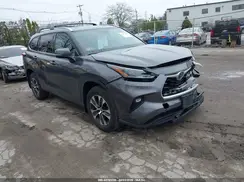 5TDGZRBH7MS095333 2021 TOYOTA HIGHLANDER