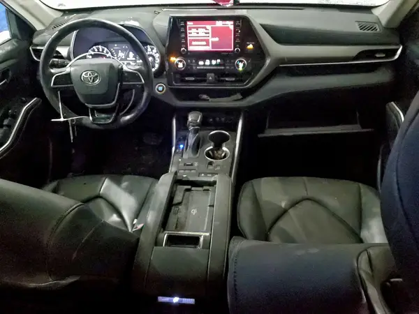 5TDGZRBH7MS114656 2021 TOYOTA HIGHLANDER - Image 8