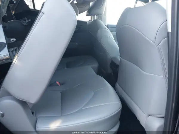 5TDGZRBH7MS136009 2021 TOYOTA HIGHLANDER - Image 8