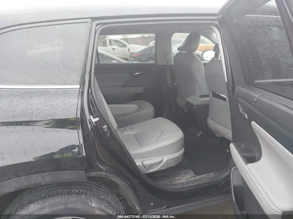 5TDGZRBH7MS143543 2021 TOYOTA HIGHLANDER - Image 8