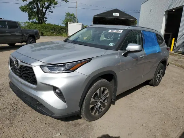5TDGZRBH7MS153909 2021 TOYOTA HIGHLANDER - Image 1