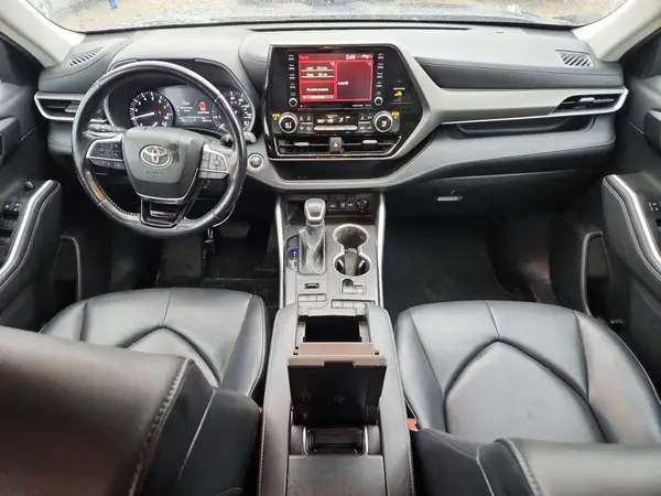 5TDGZRBH7MS528648 2021 TOYOTA HIGHLANDER - Image 8