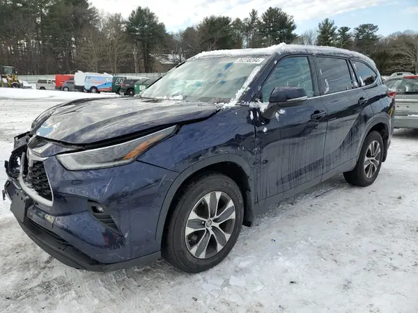 5TDGZRBH7MS529976 2021 TOYOTA HIGHLANDER - Image 1
