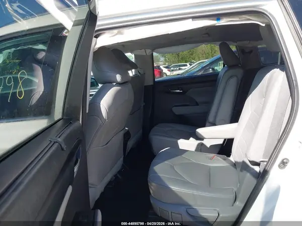 5TDGZRBH7MS539441 2021 TOYOTA HIGHLANDER - Image 8