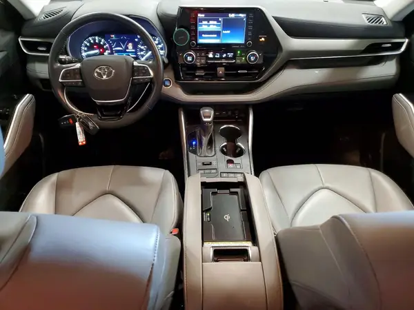 5TDGZRBH7MS552870 2021 TOYOTA HIGHLANDER - Image 8