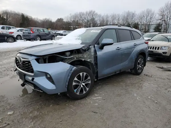 5TDGZRBH7NS183414 2022 TOYOTA HIGHLANDER - Image 1