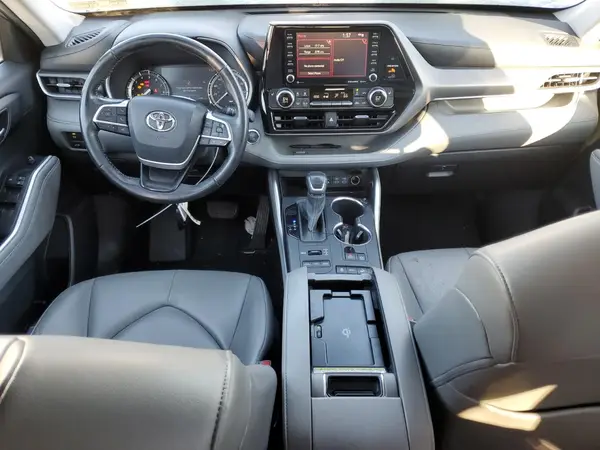5TDGZRBH7NS205363 2022 TOYOTA HIGHLANDER - Image 8