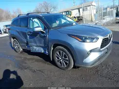 5TDGZRBH7NS217819 2022 TOYOTA HIGHLANDER