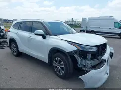 5TDGZRBH7NS221160 2022 TOYOTA HIGHLANDER