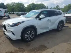 5TDGZRBH7NS569086 2022 TOYOTA HIGHLANDER