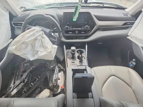 5TDGZRBH7NS569461 2022 TOYOTA HIGHLANDER - Image 8