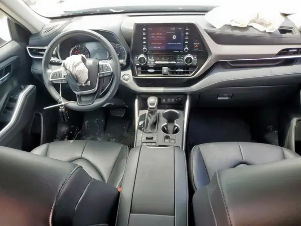 5TDGZRBH7NS571310 2022 TOYOTA HIGHLANDER - Image 8