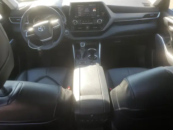 5TDGZRBH7NS583117 2022 TOYOTA HIGHLANDER - Image 8