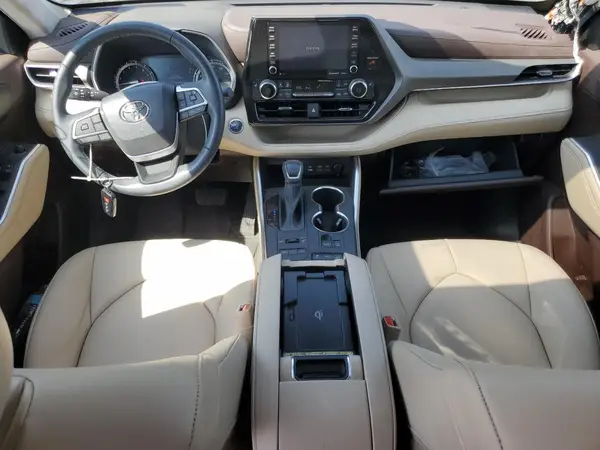 5TDGZRBH7NS595820 2022 TOYOTA HIGHLANDER - Image 8
