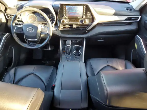 5TDGZRBH8LS008425 2020 TOYOTA HIGHLANDER - Image 8