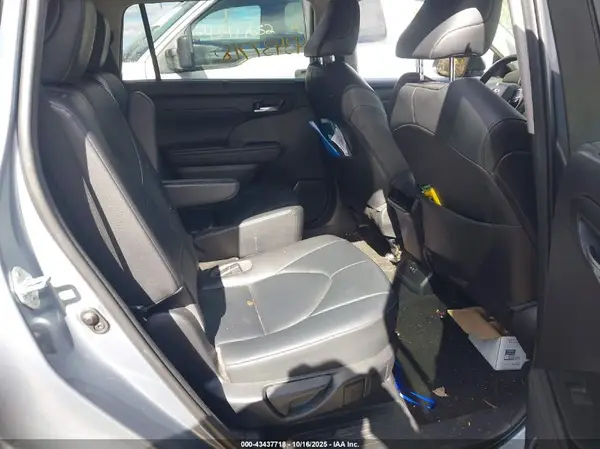 5TDGZRBH8LS010577 2020 TOYOTA HIGHLANDER - Image 8