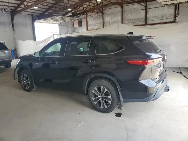 5TDGZRBH8LS025547 2020 TOYOTA HIGHLANDER - Image 2