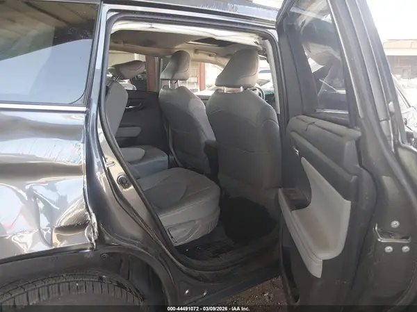 5TDGZRBH8LS045460 2020 TOYOTA HIGHLANDER - Image 8