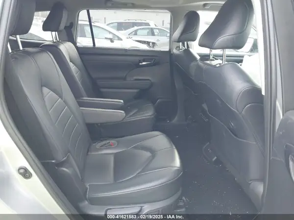 5TDGZRBH8LS046415 2020 TOYOTA HIGHLANDER - Image 8