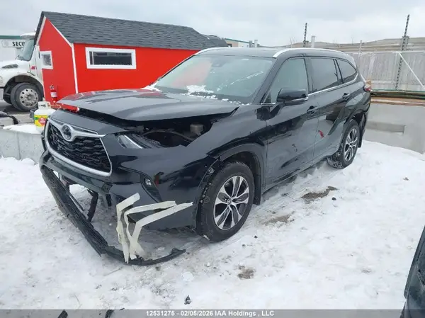 5TDGZRBH8LS504440 2020 TOYOTA HIGHLANDER - Image 2