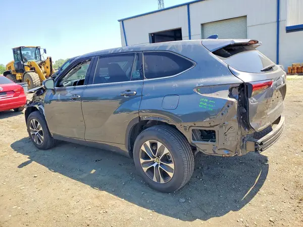 5TDGZRBH8LS514708 2020 TOYOTA HIGHLANDER - Image 2